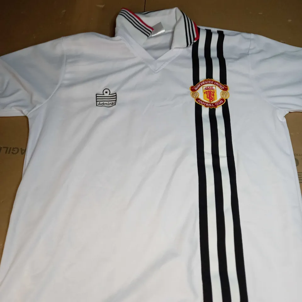 MANCHESTER UNITED FC RETRO SHIRT SIZE UNSPECIFIED
