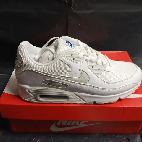 BOXED PAIR OF NIKE AIR MAX 90 TRAINERS - UK SIZE 8.5