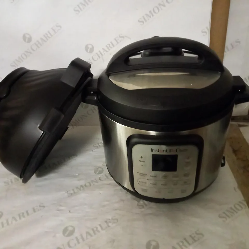 INSTANT POT DUO CRISP AIR FRYER MULTICOOKER