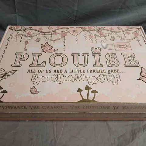 P. LOUISE BEAUTY GIFT SET 