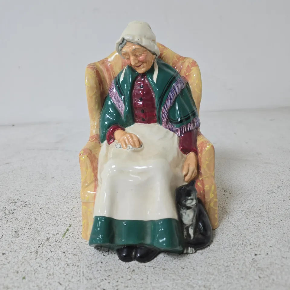 ROYAL DOULTON FORTY WINKS FIGURINE – HN 1974