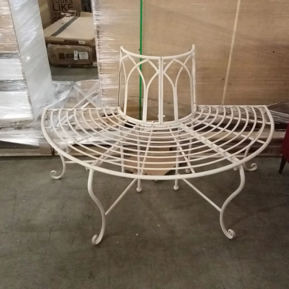 ABIA WROUGHT IRON OUTDOOR TREE BENCH - WHITE