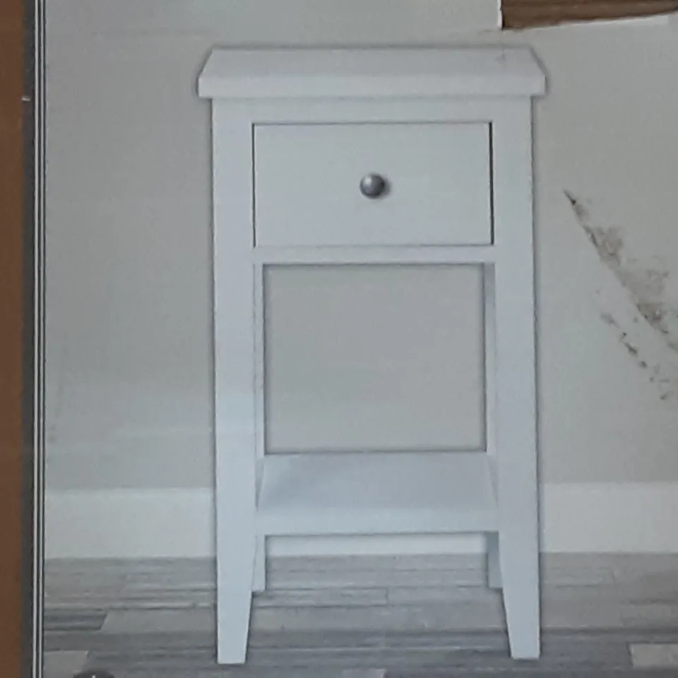 BOXED LYNTON COMPACT BEDSIDE IN WHITE- H55 X W32 X D35 CM