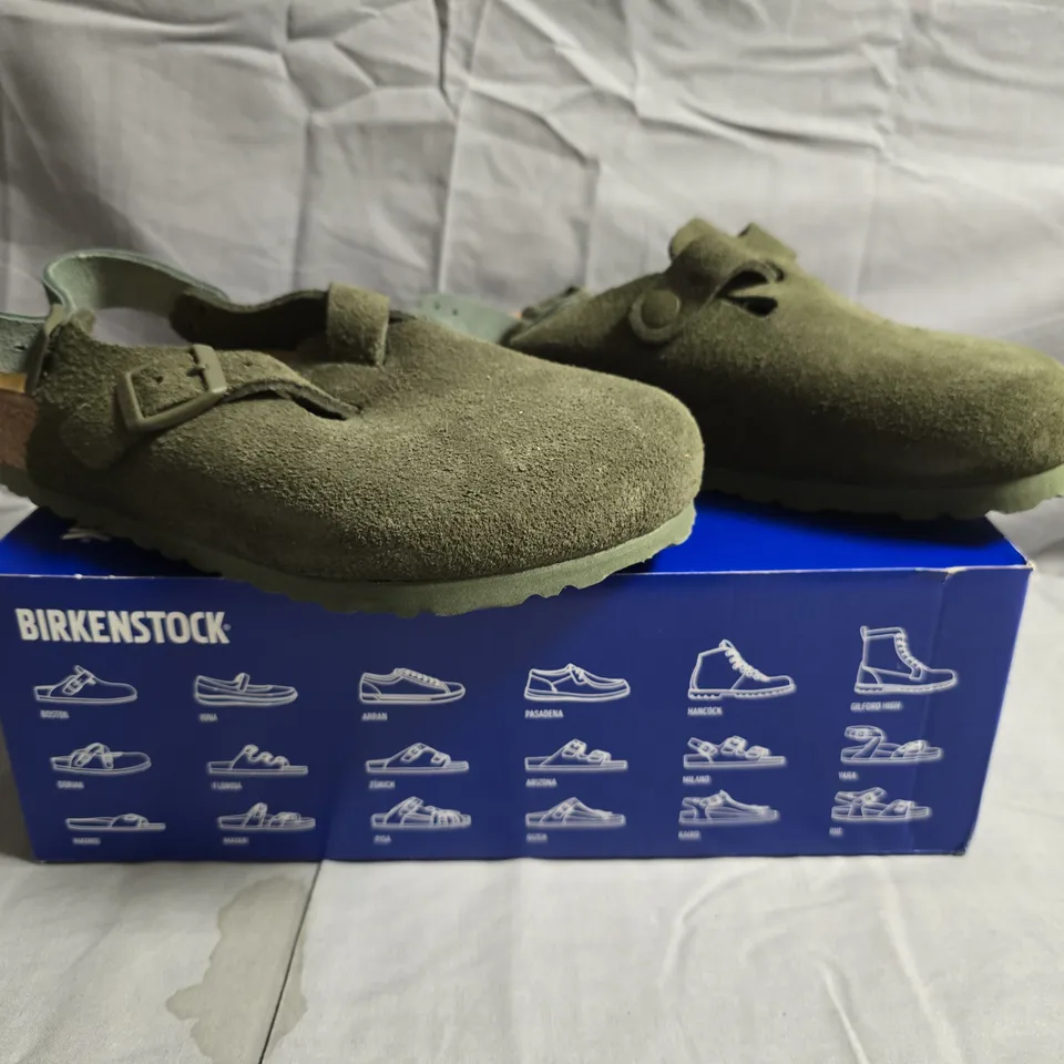 BOXED PAIR OF BIRKENSTOCK TOKIO II SUEDE SLINGBACK SHOES IN DARK SAGE SIZE UK 3.5