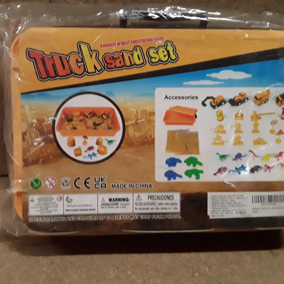 BOXED CHILDREN TRUCK SAND SET 