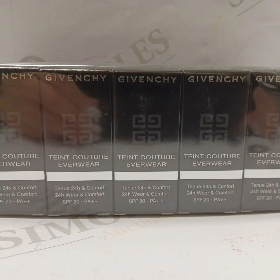 BOX OF APPROX 10 X 5ML GIVENCHY TEINT COUTURE EVERWEAR #Y210 