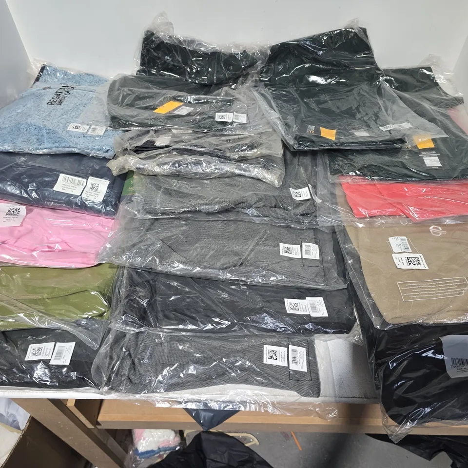 LOT OF APPROXIMATELY 16 ASSORTED BRAND NEW REGATTA AND DARE2BE CLOTHING ITEMS
