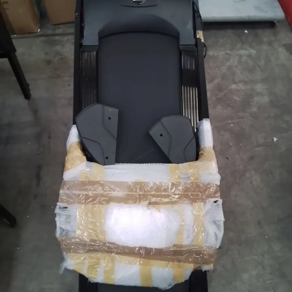 DYNAMIX T3000C MOTORISED TREADMILL WITH AUTO INCLINE  RRP £499.99