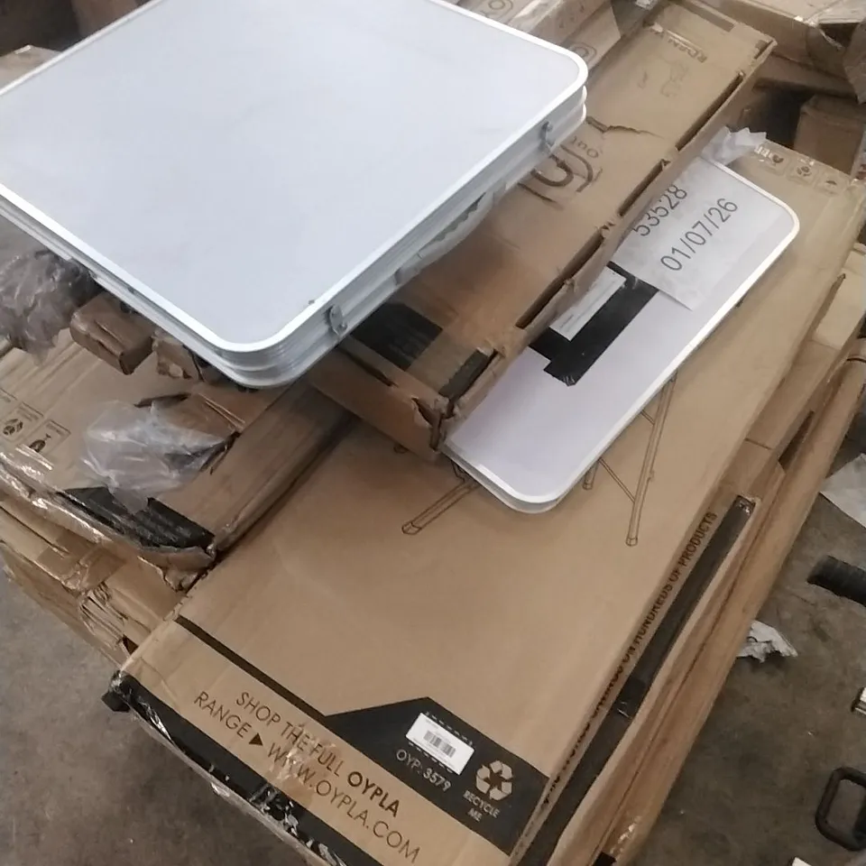 PALLET OF VARIOUS OYPLA PRODUCTS WHICH INCLUDE; STEP LADDERS, TABLE, STEEL FENCE PEGS ETC