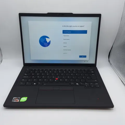 UNBOXED LENOVO THINKPAD T14 GEN 5 512GB LAPTOP IN BLACK  