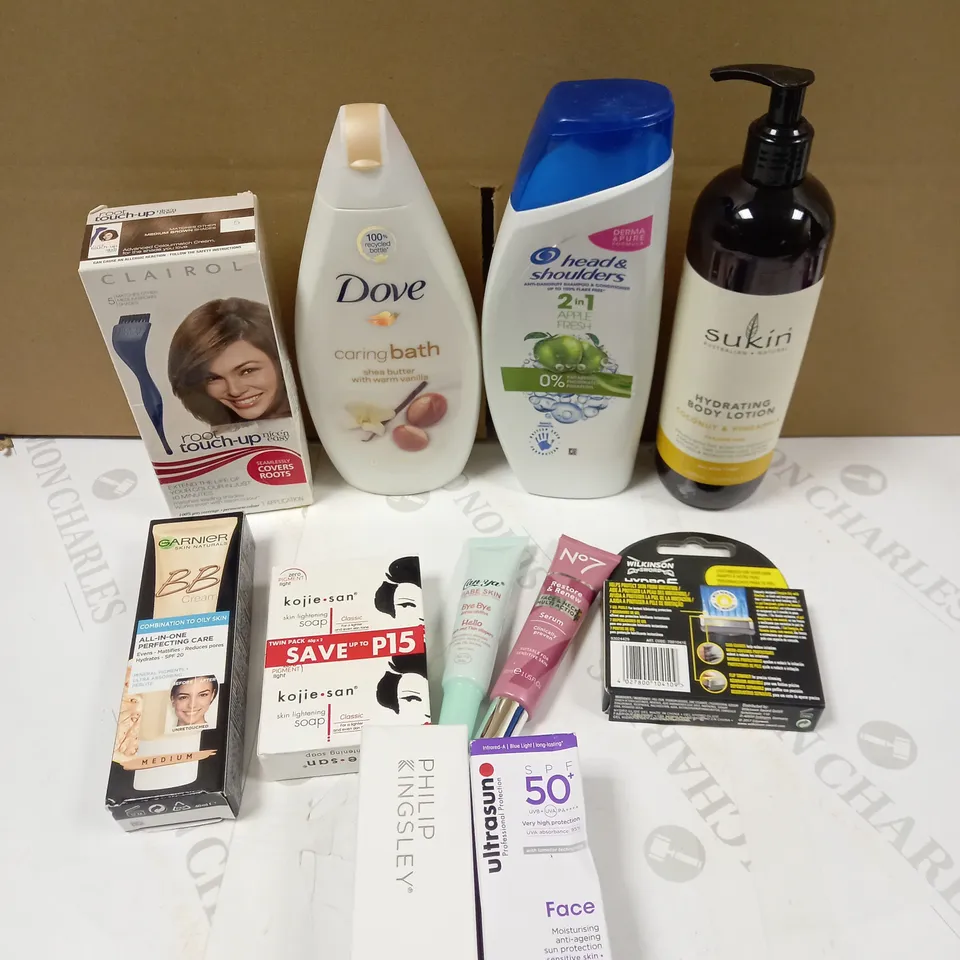 LOT OF APPROXIMATELY 10 ASSORTED COSMETIC ITEMS TO INCLUDE CLAIROL ROOT TOUCH UP, SUKIN BODY LOTION, PHILIP KINGSLEY DEEP-CONDITIONING TREATMENT ETC