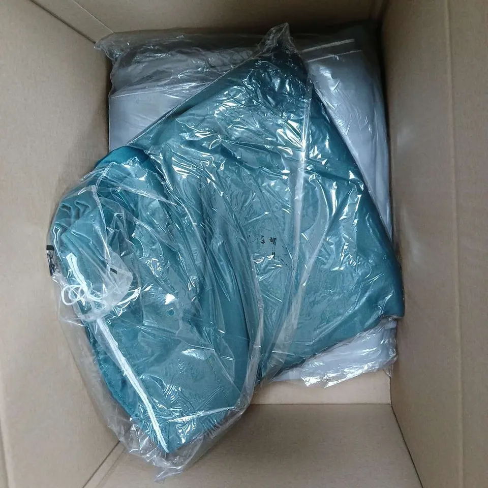 BOX OF APPROXIMATELY 5 ASSORTED CURTAINS IN VARIOUS COLOURS, STYLES AND SIZES