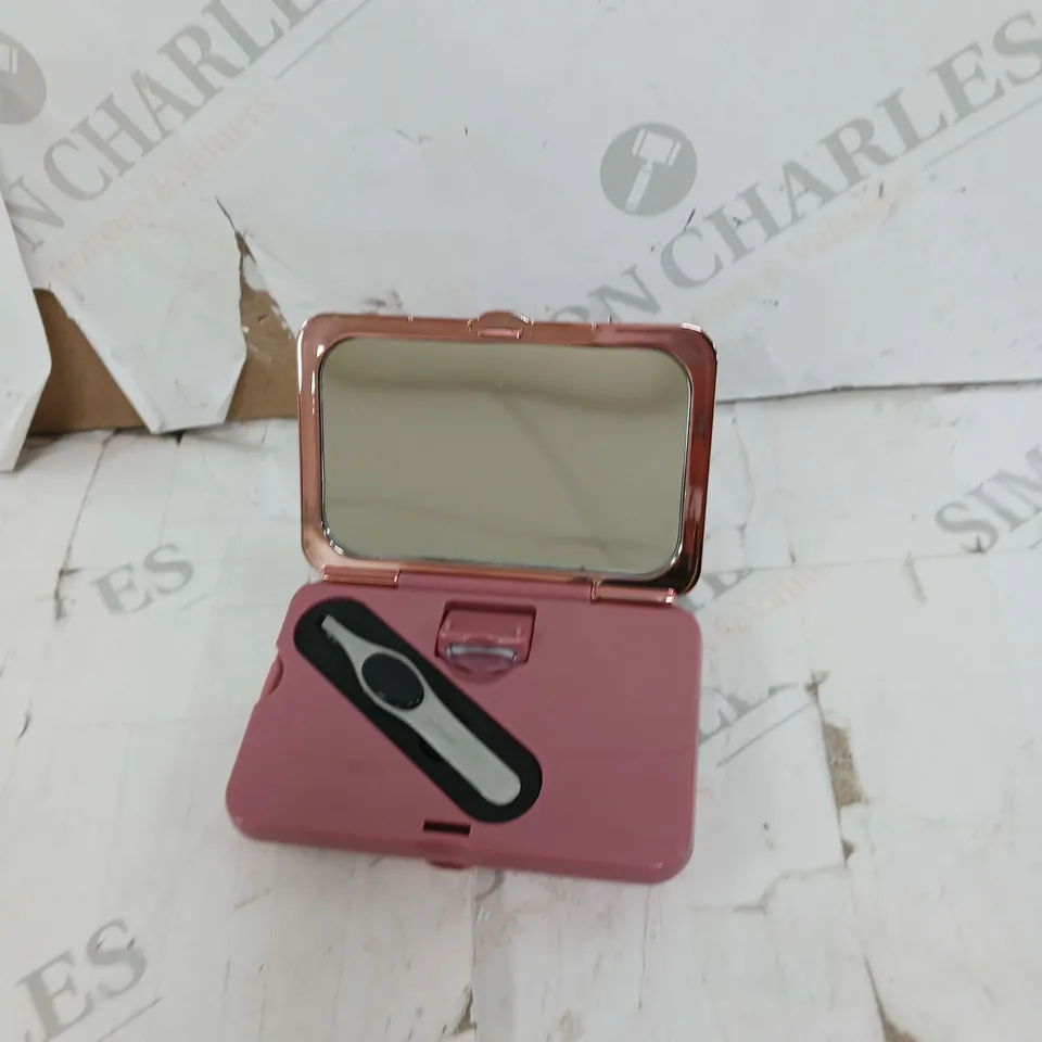 SIMPLY BEAUTY MAGNIFICATION MIRROR WITH LED, TWEEZERS & CRYSTAL NAIL FILE IN FUCHSIA/GOLD