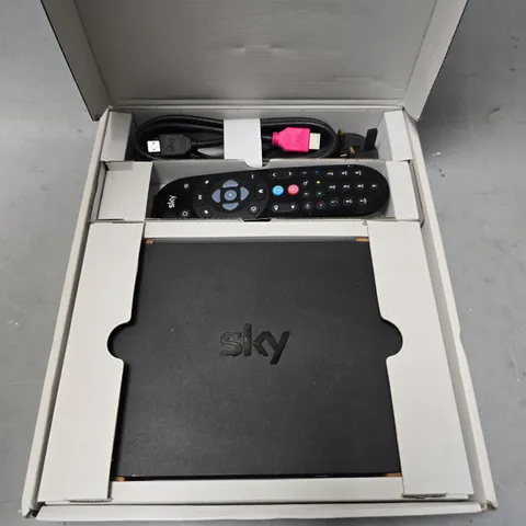 BOXED SKY Q MINI