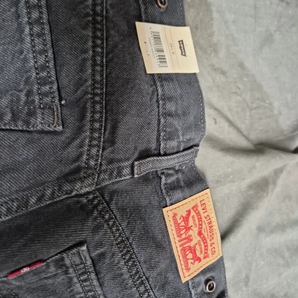 LEVI'S JEANS – MEN'S DARK DENIM, UK 29W X 31L (US 29 X 31)