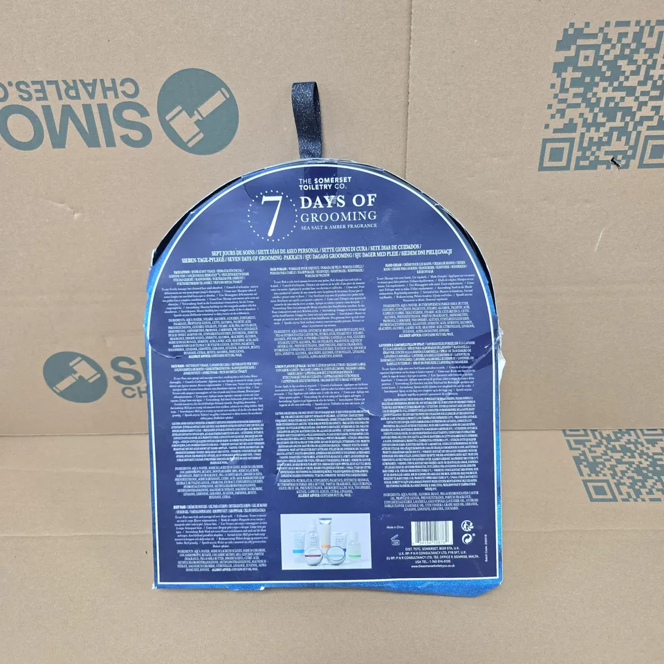 THE SOMERSET TOILETRY CO. 7 DAYS OF GROOMING SET BOXED