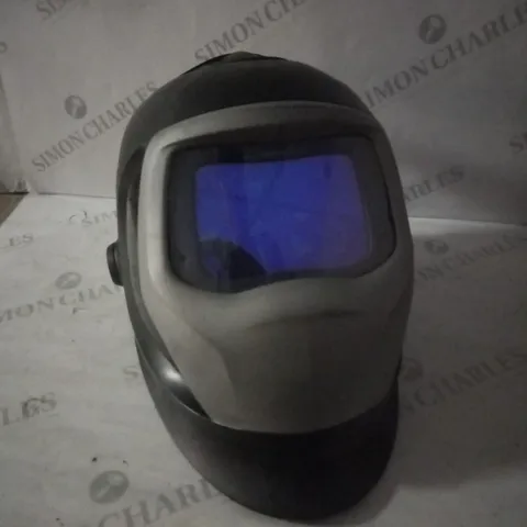 3M SPEEDGLAS 9100 SERIES FLIP-UP WELDING HELMET, AUTO-DARKENING LENS, ADJUSTABLE HEADBAND, 44 X 93MM LENS