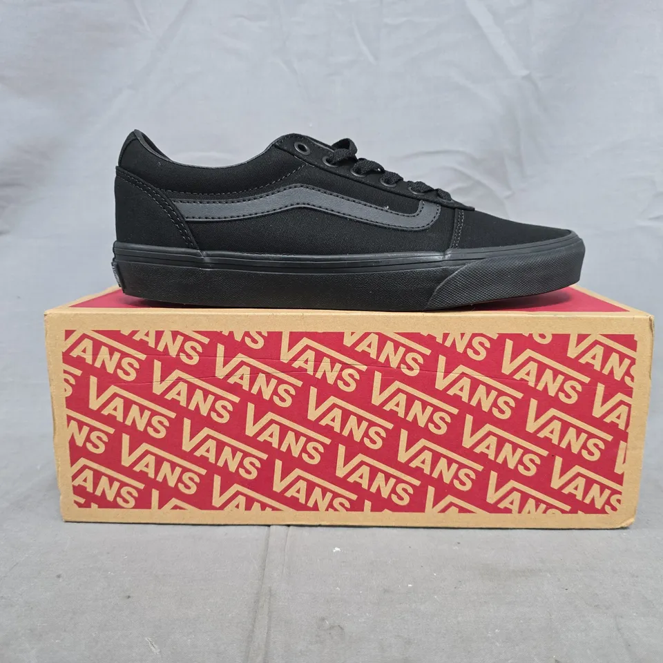 BOXED PAIR OF VAN WARD SHOES IN BLACK SIZE UK 6.5