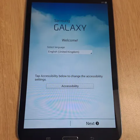 UNBOXED SAMSUNG GALAXY 16GB TABLET IN BLACK - SM-T310