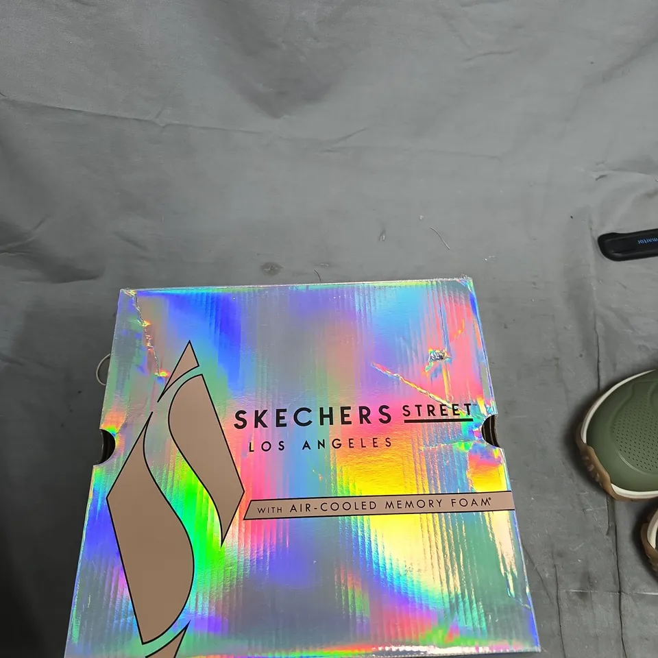 SKECHERS STREET LOS ANGELES BOOTS – OLIVE GREEN, FUR-LINED UK 4.5