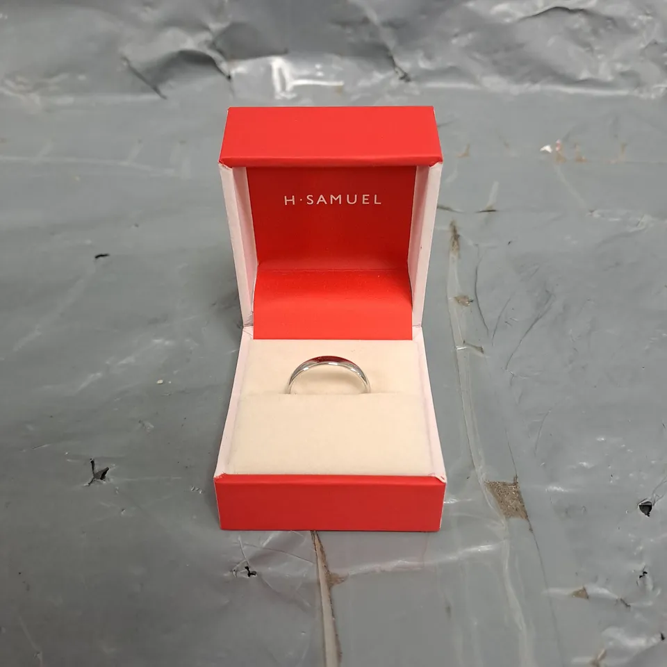 H.SAMUEL 9CT WHITE GOLD 3MM EXTRA HEAVY COURT RING