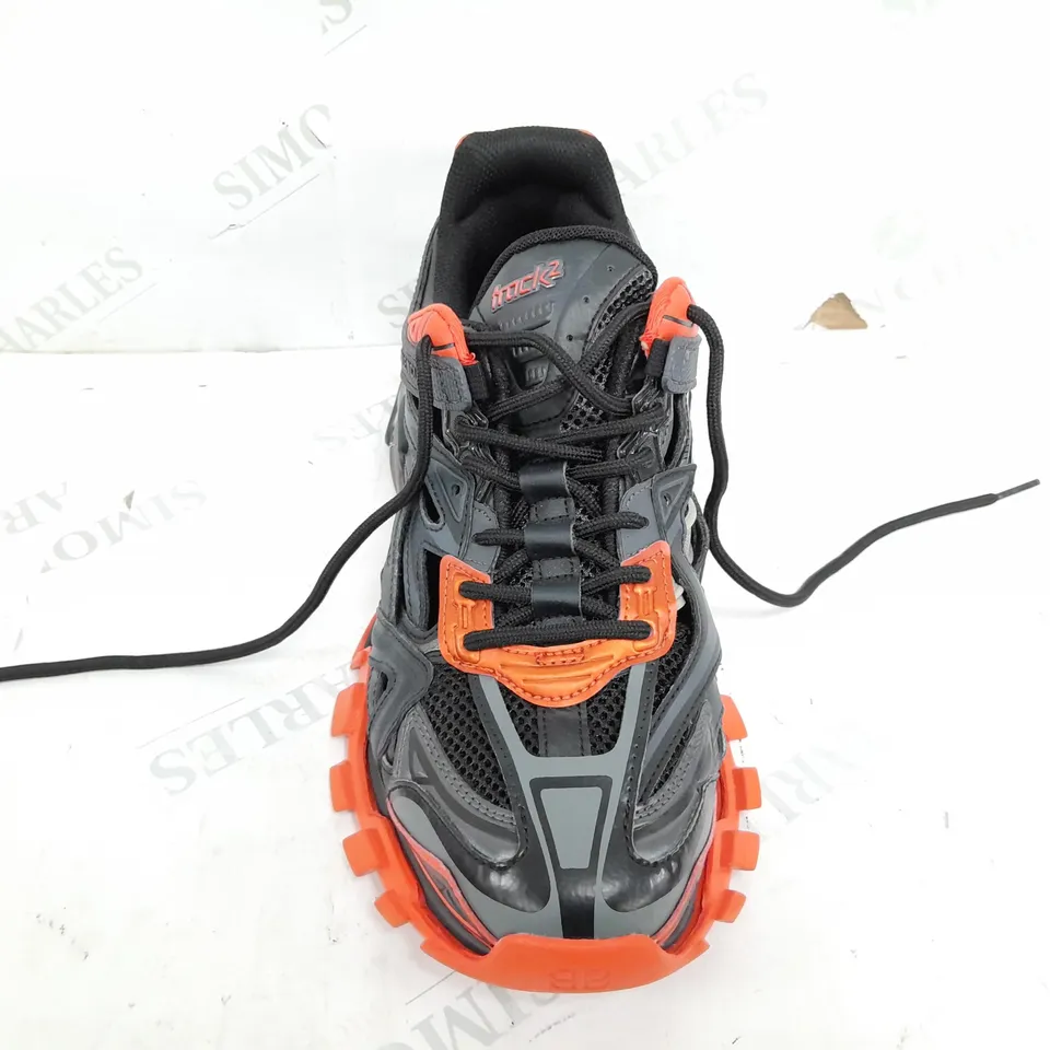PAIR OF BALENCIAGA TRACK2 TRAINERS IN BLACK/RED - UK 7