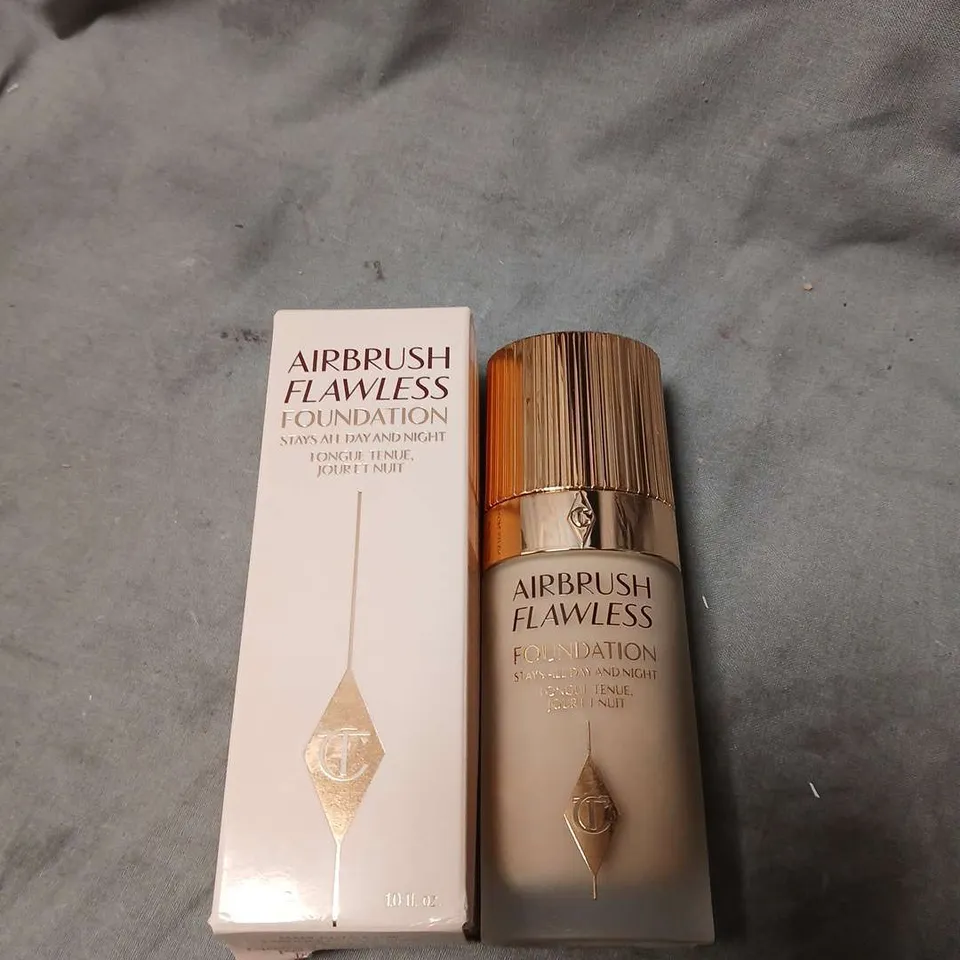 CHARLOTTE TILBURY AIRBRUSH FLAWLESS FOUNDATION – 30ML / 1.0FL OZ – BOXED