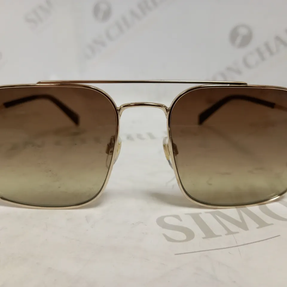 LEVI'S METAL OVERSIZE SUNGLASSES RRP £85