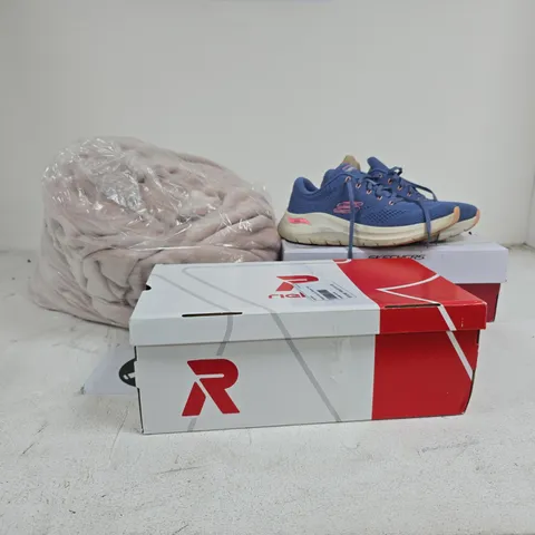 CAGE OF APPROXIMATELY 15 ASSORTED ITEMS TO INCLUDE SKECHERS ARCH FIT TRAINERS, COZEE HOME, RIEKER ETC