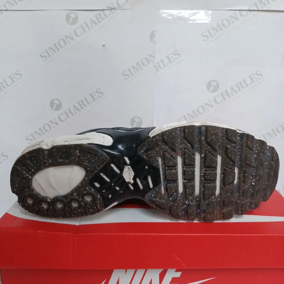 BOXED NIKE AIR MAX PLUS IN BLACK & WHITE - UK 14 