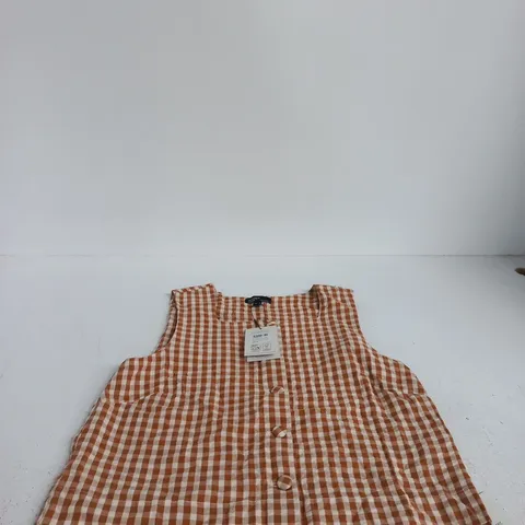 NOBODY'S CHILD SAMMIE BUTTON FRONT TANK – UK 10 (EU 38, USA 6) – SOFT ORANGE GINGHAM