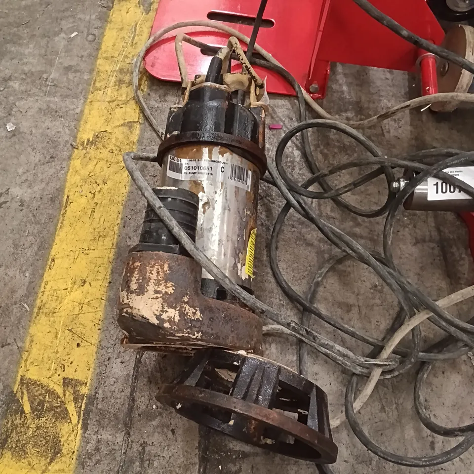 CLARKE HSEC651A 2" 665W 290LPM 9.5M HEAD INDUSTRIAL SUBMERSIBLE WATER PUMP (110V)