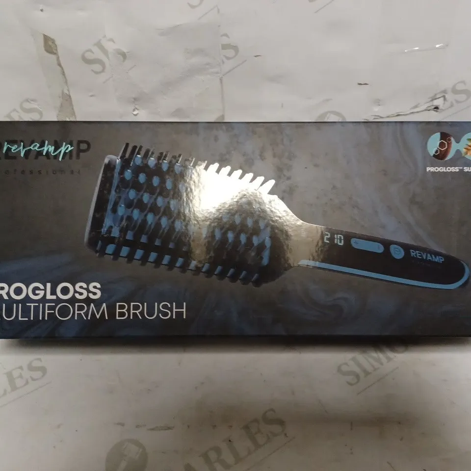 BOXED REVAMP PROGLOSS MULTIFORM BRUSH (BR-1600-GB)