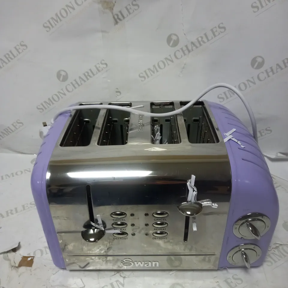 SWAN 4 SLICE RETRO TOASTER