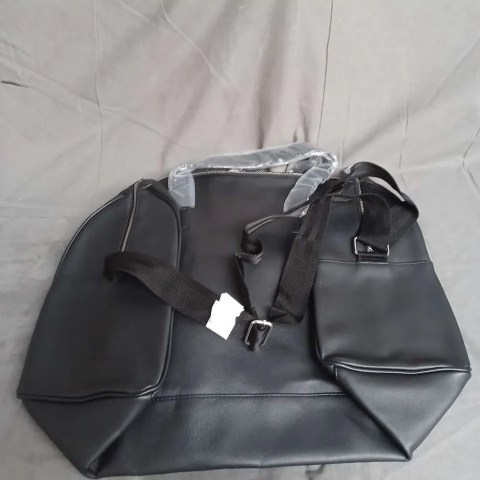 ARAMIS BAG IN BLACK