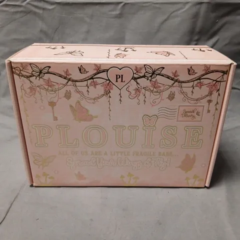 BOXED AND SEALED PLOUISE BOX SET