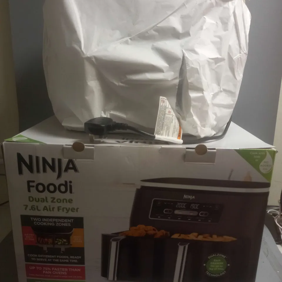 BOXED NINJA FOODI DUAL ZONE 7.6L AIR FRYER 
