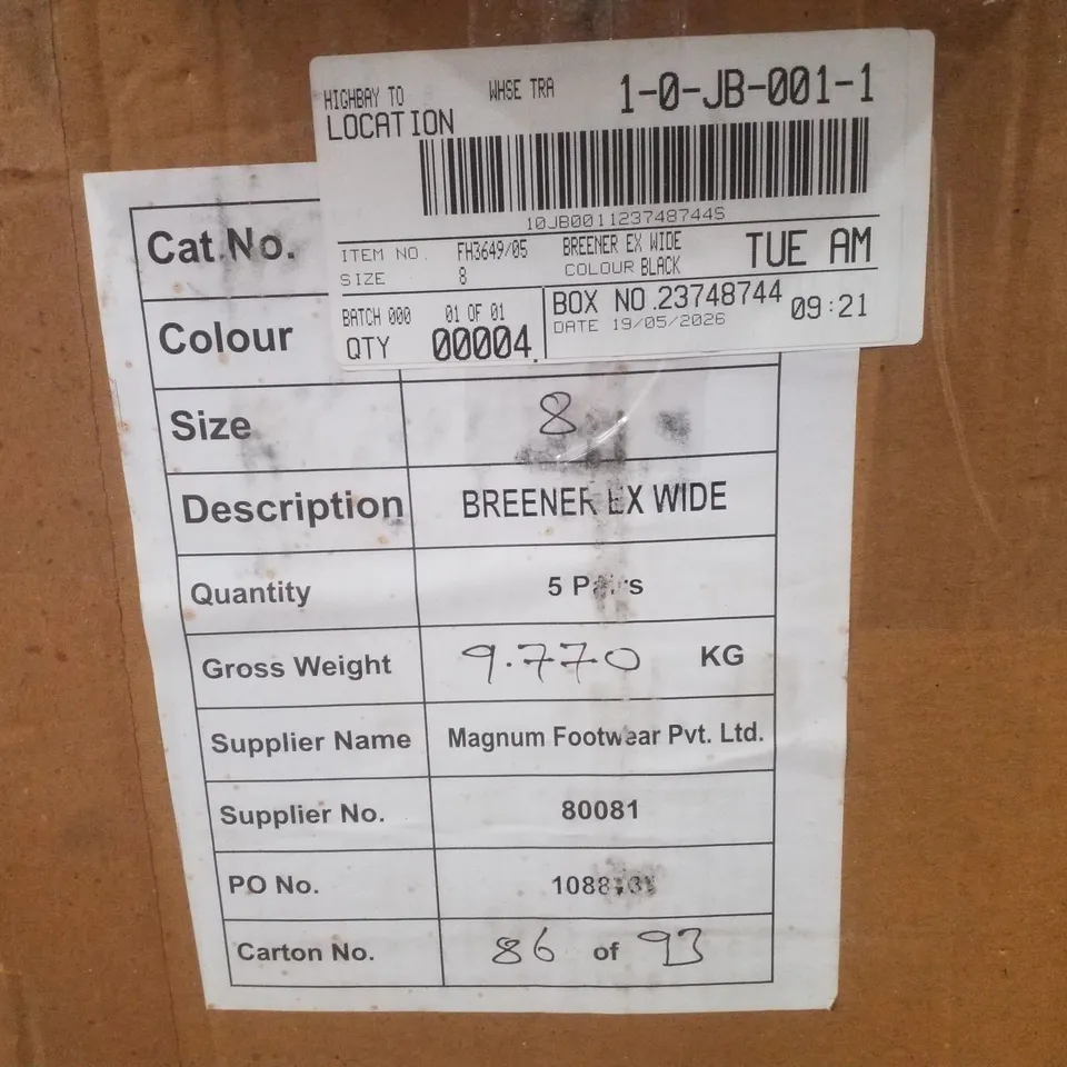 BOX CONTAINING APPROXIMATELY 4 PAIRS OF BRAND NEW SIMPLY BE BLACK BREENER EX WIDE BOOTS - SIZE 8