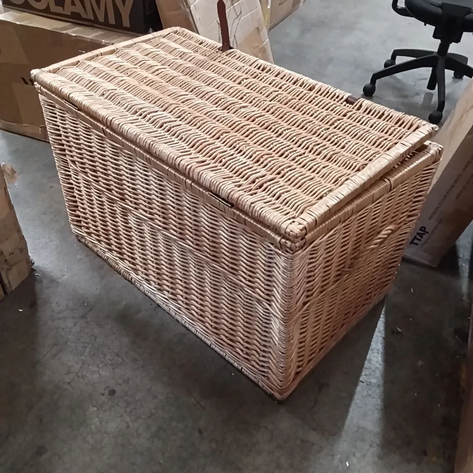 WICKER STORAGE TRUNK, LARGE WITH BROWN LEATHER STRAPS