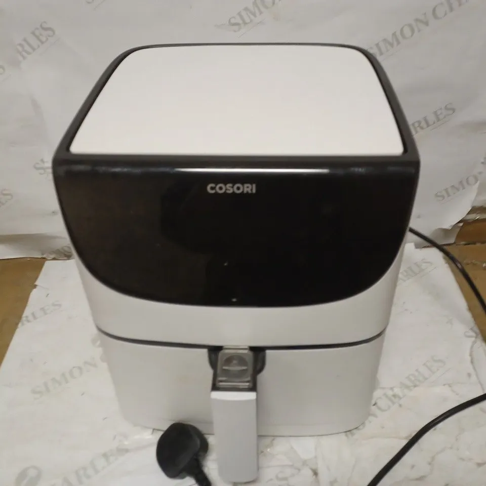 COSORI AIR FRYER 1700W MAX XXL 5.5L DIGITAL TOUCHSCREEN - WHITE