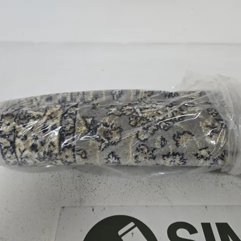 PATTERNED RUNNER RUG