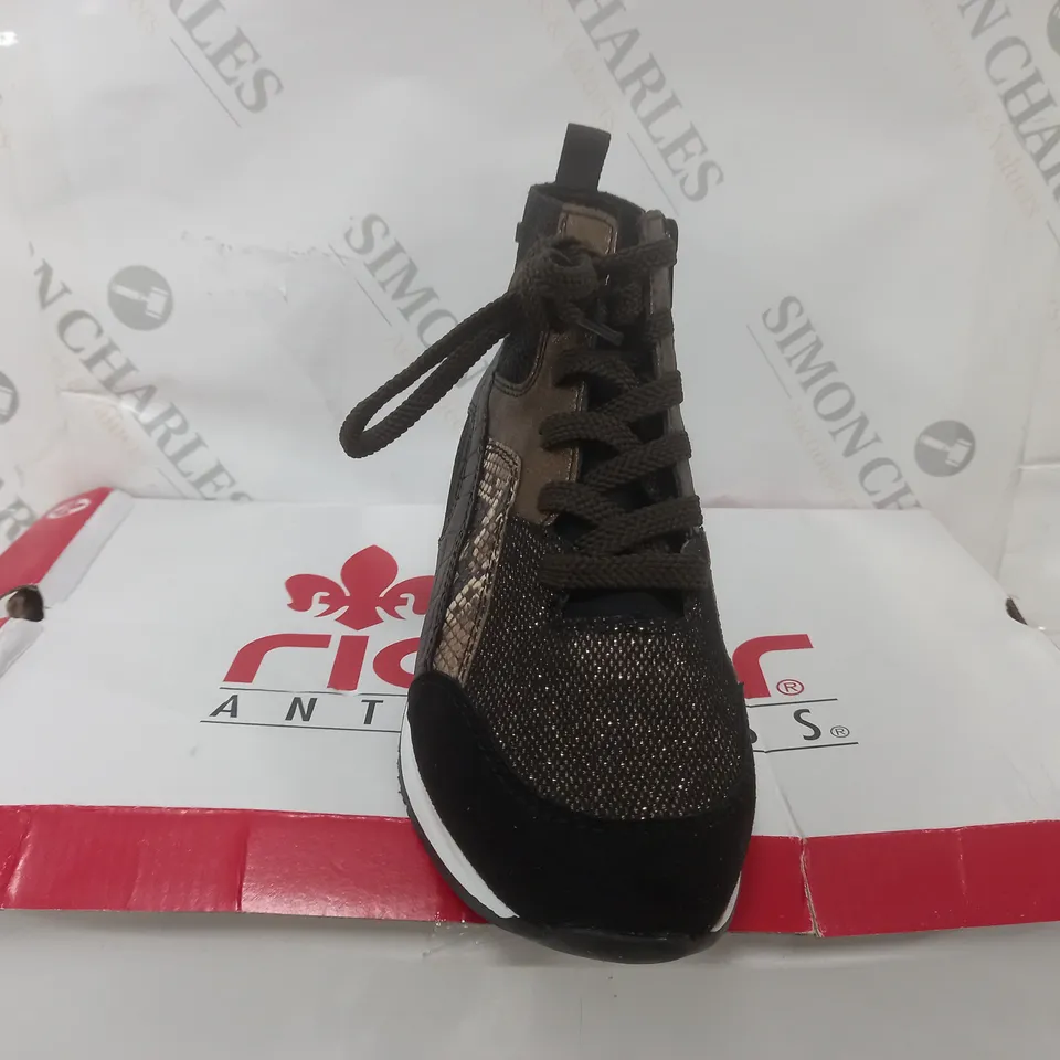 BOXED RIEKER ANTISTRESS HIGH TRAINERS IN BLACK - EUR 37