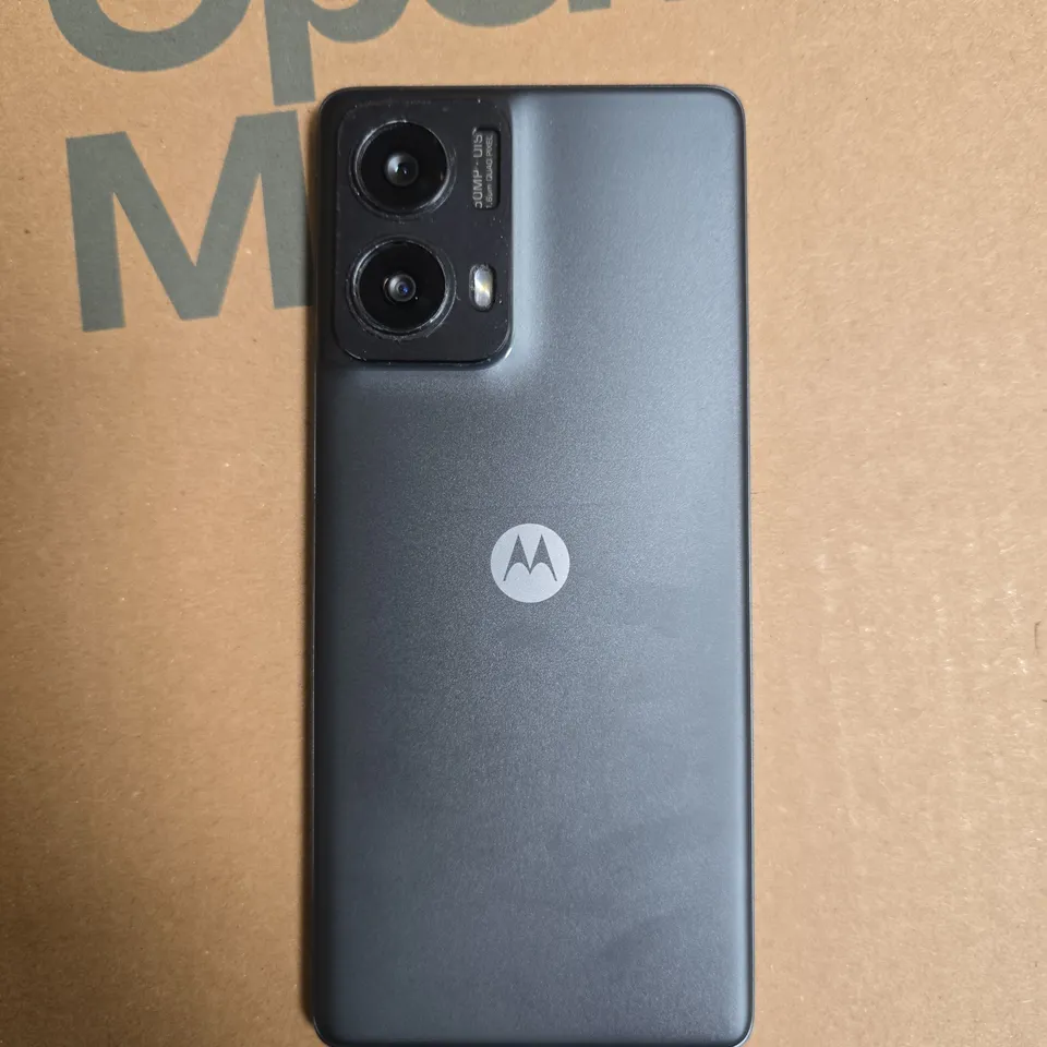 MOTOROLA SMARTPHONE - MODEL UNSPECIFIED
