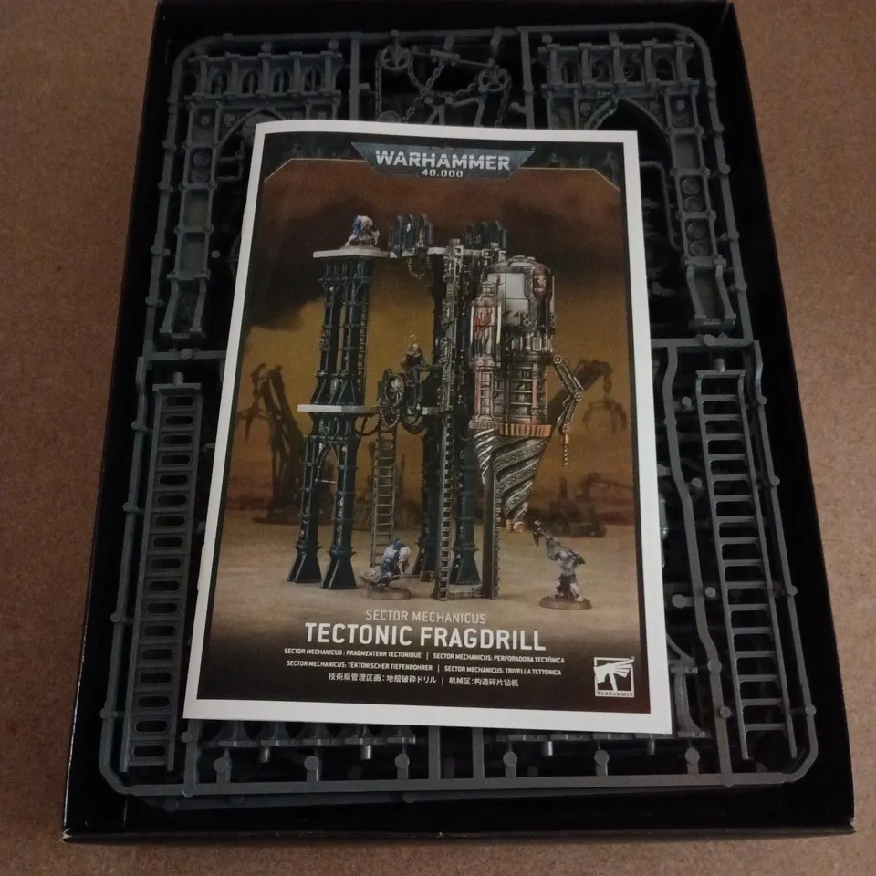 BOXED BATTLEZONE MECHANICUS TECTONIC FRAGDRILL BNIB OOP WARHAMMER 40K