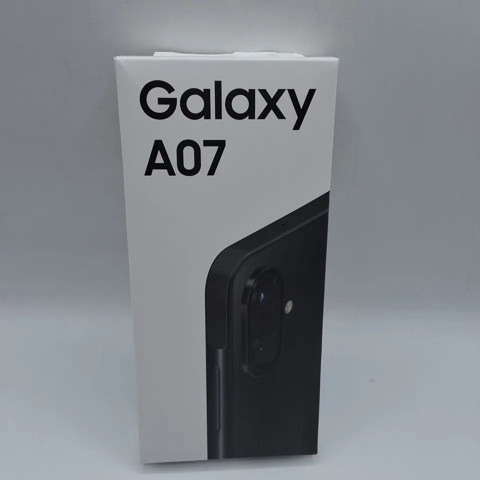 BOXED SAMSUNG GALAXY A07 4/64GB IN BLACK - SM-A075F