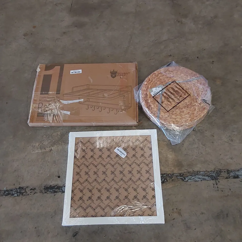 PALLET CONTAINING ASSORTED HOUSEHOLD PRODUCTS INCLUDING MICROWAVE OVEN RACK, PLACEMATS, PICTURE FRAME, BOXED FURNITURE ETC