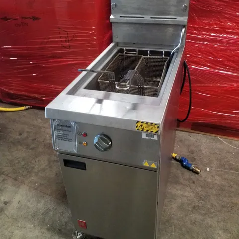 Commercial twin-basket deep fryer with gas connection, stainless steel