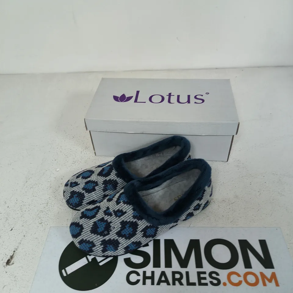 LOTUS FELICIANA NAVY SLIPPERS – UK 6 (EU 39)