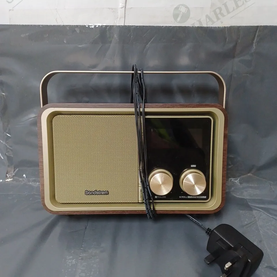 SANDSTROM RETRO BLUETOOTH DAB RADIO
