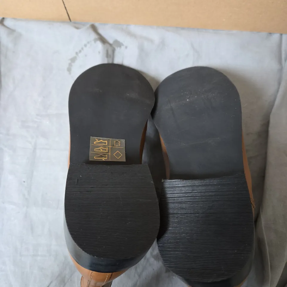 TAN LEATHER CHELSEA BOOTS – WOMEN'S ANKLE BOOTS LEATHER COLLECTION